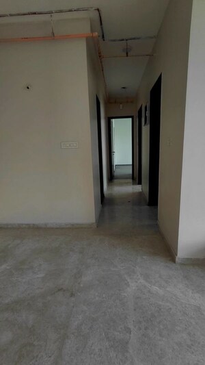 Room in 2 BHK Apartment at Sheth 72 West, Andheri West – for Rent