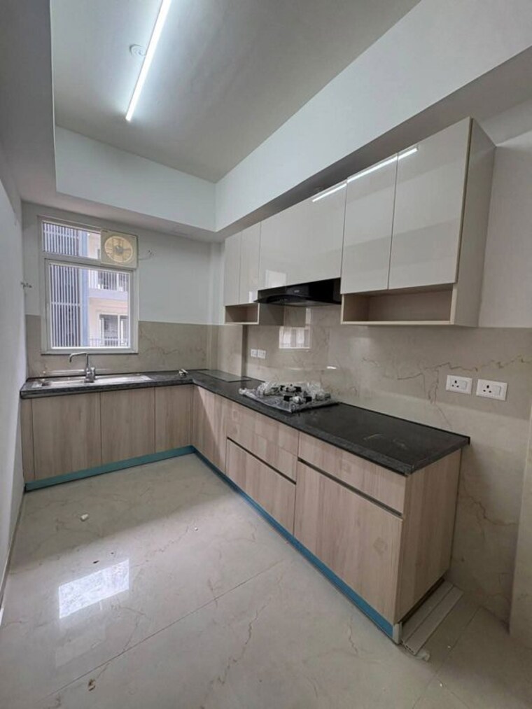 Kitchen, smart-world-orchard 2 Bedroom 1250 Sq.Ft. Apartment In Sector 61 Gurgaon 10737169