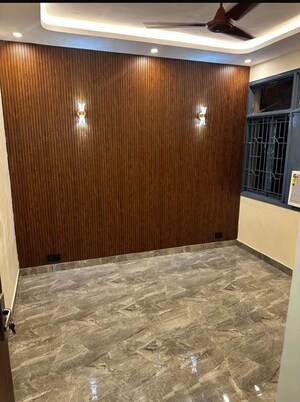 Room in 3 BHK Apartment at Ansal API Versalia, Sector 67a – for Rent