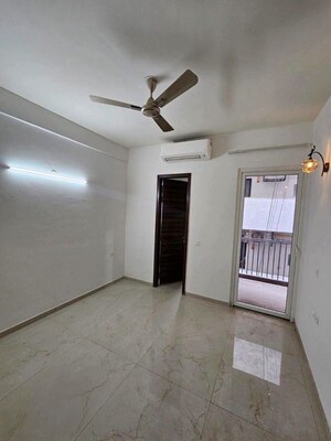 3 BHK Apartment For Rent in Smart World Orchard, Sector 61