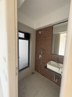 Attached Bathroom in 3 BHK Apartment at Kalpataru Magnus, Bandra East – for Rent