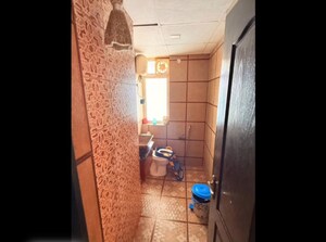 Bathroom in 3 BHK Apartment at Bestech Park View City 2, Sector 49 – for Rent