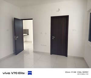 Room in 3 BHK Apartment at Aparna Sarovar Zicon, Nallagandla – for Sale