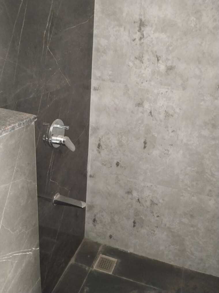 Bathroom, vora-centrico 3.5 Bedroom 1361 Sq.Ft. Independent House In Malad West Mumbai 10737187