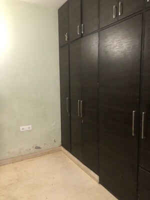 Room in 2 BHK Independent House at Sector 14 – for Rent