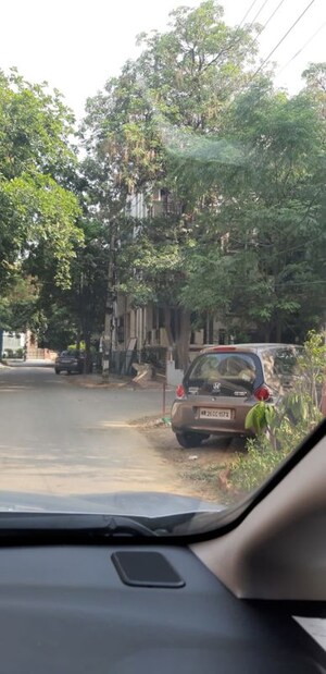 Parking in 2 BHK Independent House at Sector 14 – for Rent