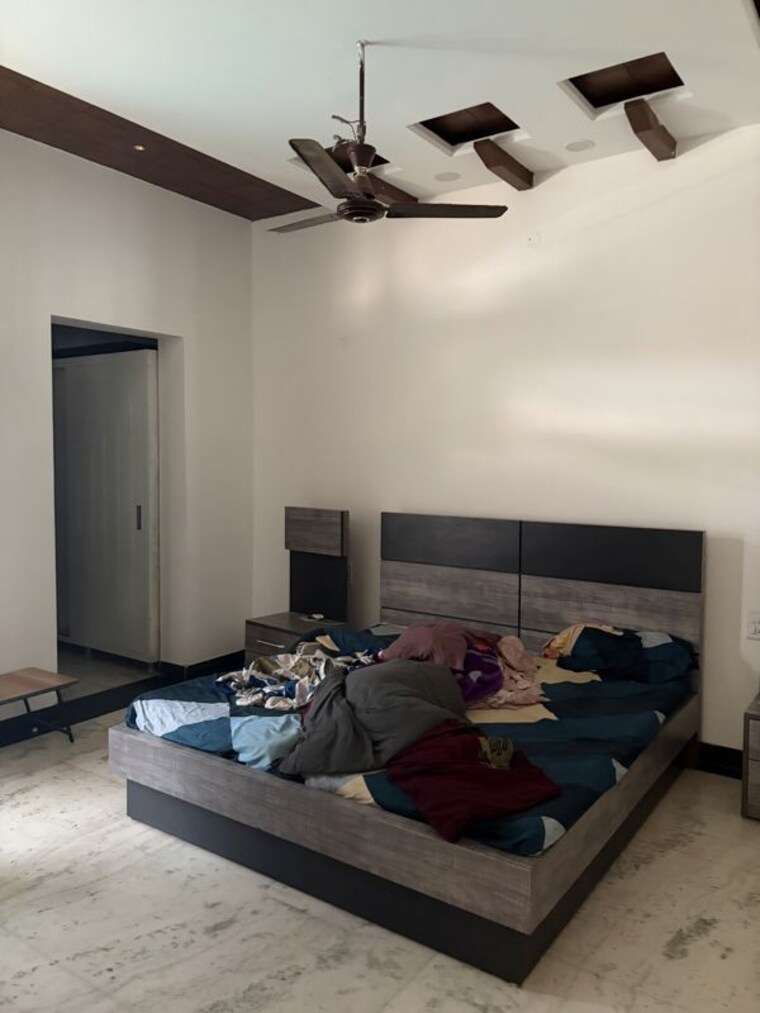 Bedroom, aerocity 5 Bedroom 4050 Sq.Ft. Independent House In Aerocity Mohali 10737239
