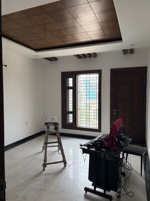 Room in 5 BHK Independent House at Aerocity – for Sale