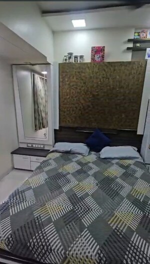 Bedroom in 2.5 BHK Apartment at Ram Niwas Dadar East, Dadar East – for Rent