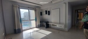 Room in 4 BHK Apartment at RMZ Latitude, Hebbal – for Rent