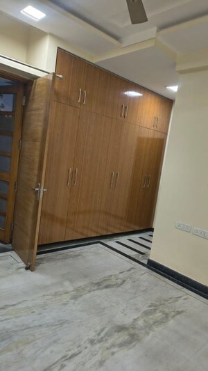 Room in  Independent House at Omaxe City – for Rent
