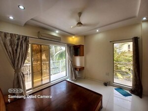 Living Room in 3 BHK Apartment at Subhangan Apartment, Santacruz West – for Rent