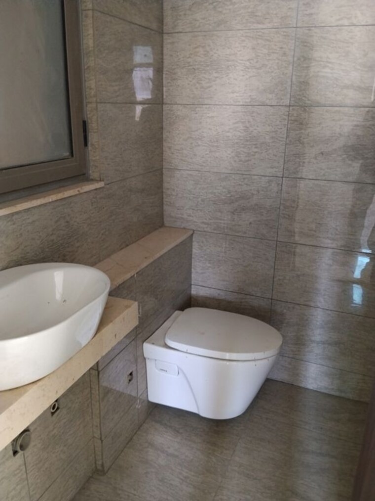Bathroom, sheth-auris-serenity-tower-3 2 Bedroom 805 Sq.Ft. Apartment In Malad West Mumbai 10737287