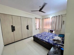 Bedroom in 3 BHK Apartment at Lodha Amara New Tower, Kolshet Road – for Rent
