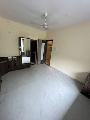 Room in 3 BHK Apartment at Bharat Shiv Sai Paradise, Majiwada – for Rent