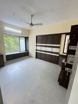 Room in 3 BHK Apartment at Bharat Shiv Sai Paradise, Majiwada – for Rent