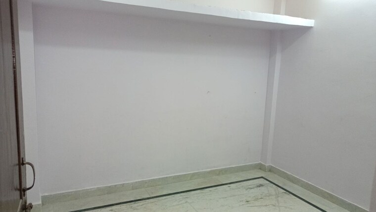 Room, vaishali sector 3 1 Bedroom 380 Sq.Ft. Builder Floor In Vaishali Sector 3 Ghaziabad 10737298