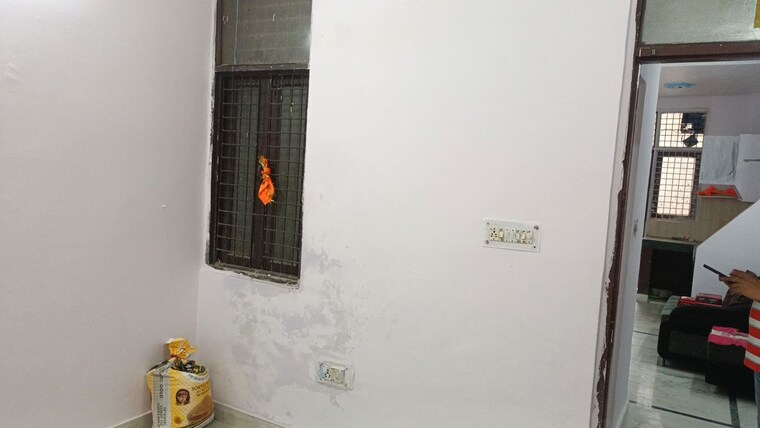Room, vaishali sector 3 1 Bedroom 380 Sq.Ft. Builder Floor In Vaishali Sector 3 Ghaziabad 10737298