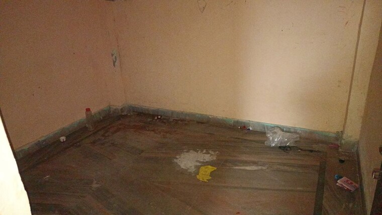 Room, vaishali sector 3 1 Bedroom 350 Sq.Ft. Builder Floor In Vaishali Sector 3 Ghaziabad 10737316