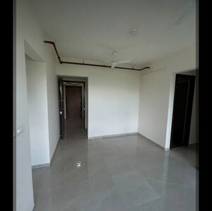 Room in 2 BHK Apartment at Lodha Amara, Kolshet Road – for Rent