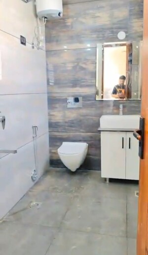Attached Bathroom in 3 BHK Builder Floor at Sector 57 – for Rent