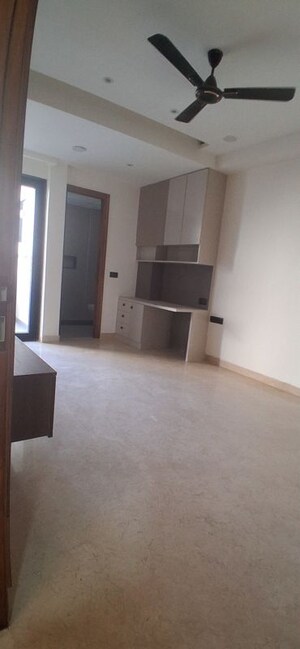 Furnished Amenities in 3 BHK Builder Floor at Sector 57 – for Rent