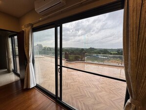 Room in 4 BHK Penthouse at Kinglife Telosa, Koramangala – for Sale