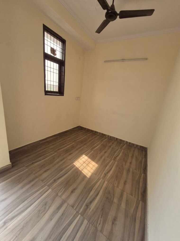 Master Bedroom, mayur vihar 2.5 Bedroom 450 Sq.Ft. Builder Floor In Mayur Vihar Delhi 10737372