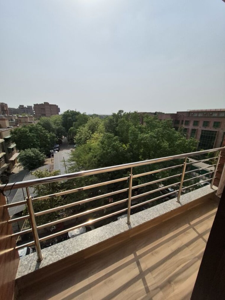 Balcony, mayur vihar 2.5 Bedroom 450 Sq.Ft. Builder Floor In Mayur Vihar Delhi 10737372