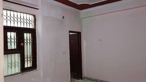 Room in 2 BHK Builder Floor at Vaishali Sector 4 – for Rent