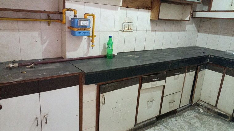 Kitchen, vaishali sector 4 2 Bedroom 1000 Sq.Ft. Builder Floor In Vaishali Sector 4 Ghaziabad 10737384