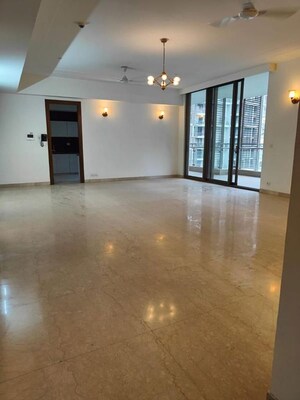 Room in 3 BHK Apartment at Pyramid Infinity, Sector 70 – for Rent