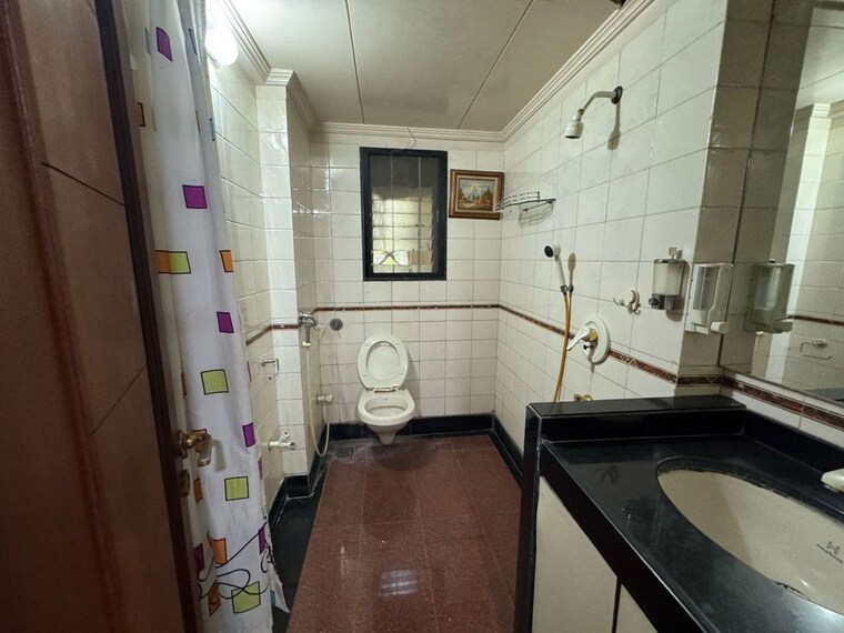 Attached Bathroom, valentine-apartment 4 Bedroom 2000 Sq.Ft. Apartment In Khar West Mumbai 10737400