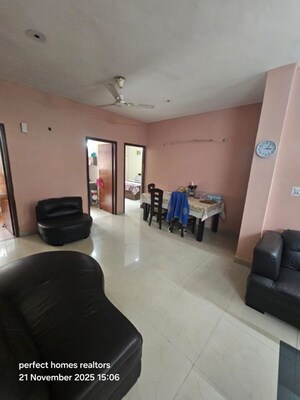 Living Room in 3 BHK Builder Floor at Sector 52 – for Rent