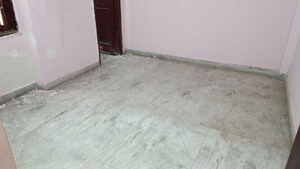 Room in 2 BHK Builder Floor at Vaishali Sector 4 – for Rent