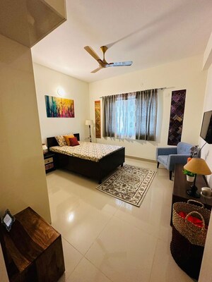 Master Bedroom in 3 BHK Apartment at Mantri Webcity, Hennur Road – for Rent