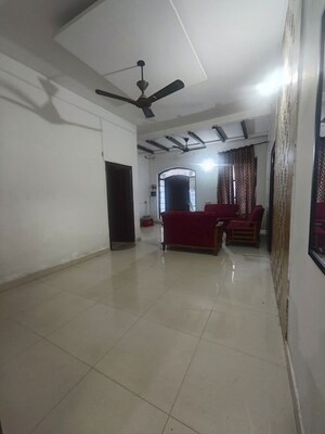 Living Room in 3 BHK Builder Floor at Pir Machalla – for Rent