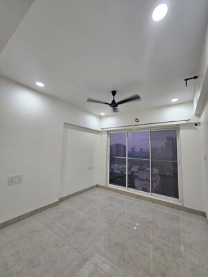 2 BHK Apartment For Rent in Shreeji Plaza, Malad West