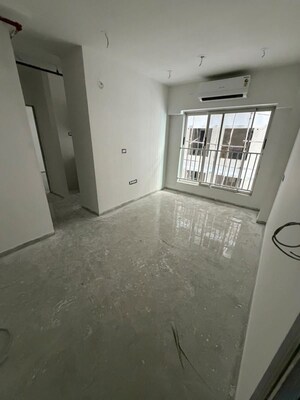 1 BHK Apartment For Rent in Enso Sanza, Kandivali East