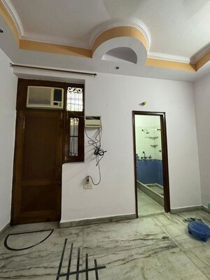 Building Lobby in 3 BHK Builder Floor at Nirman Vihar – for Rent