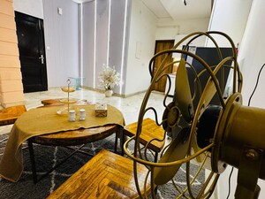 Team Area in 2 BHK Builder Floor at East Of Kailash – for Rent