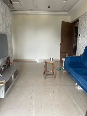 2 BHK Apartment For Rent in Satra One, Goregaon West