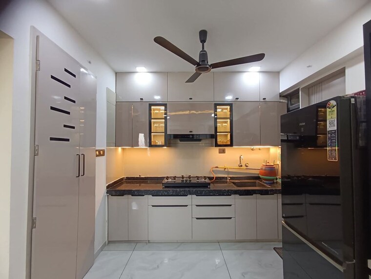 Kitchen, bandstand-apartment 2 Bedroom 800 Sq.Ft. Apartment In Bandra West Mumbai 10737523