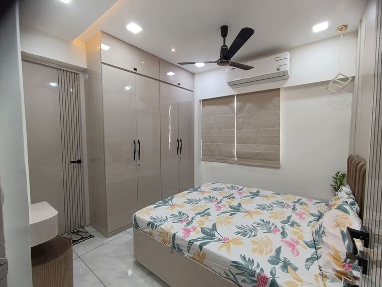 Bedroom, bandstand-apartment 2 Bedroom 800 Sq.Ft. Apartment In Bandra West Mumbai 10737523