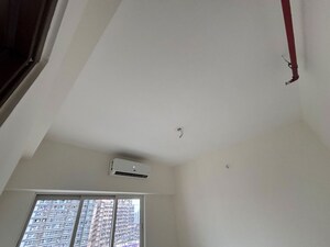 Room in 2 BHK Apartment at Omkar Signet, Malad East – for Rent