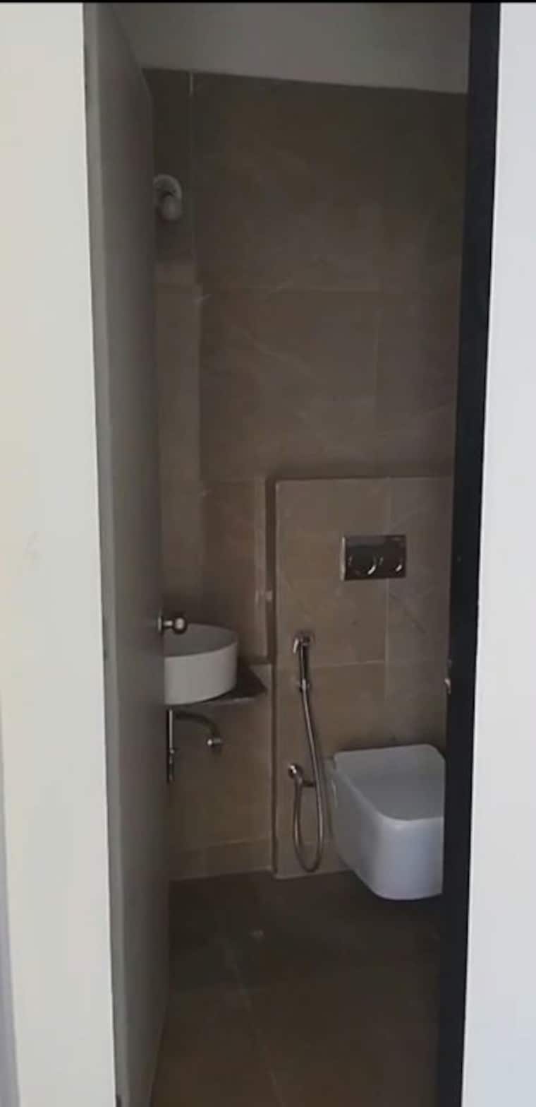 Bathroom, dhamji-shamji-mahavir-spring-tulip-phase-1 2 Bedroom 716 Sq.Ft. Apartment In Pokhran Road No Two Thane 10737537