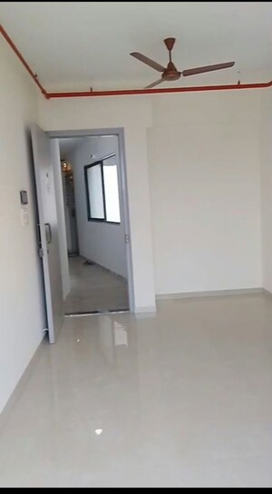 Room in 2 BHK Apartment at Dhamji Shamji Mahavir Spring Tulip Phase 1, Pokhran Road No Two – for Rent