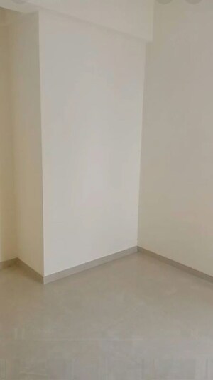 Room in 2 BHK Apartment at Dhamji Shamji Mahavir Spring Tulip Phase 1, Pokhran Road No Two – for Rent