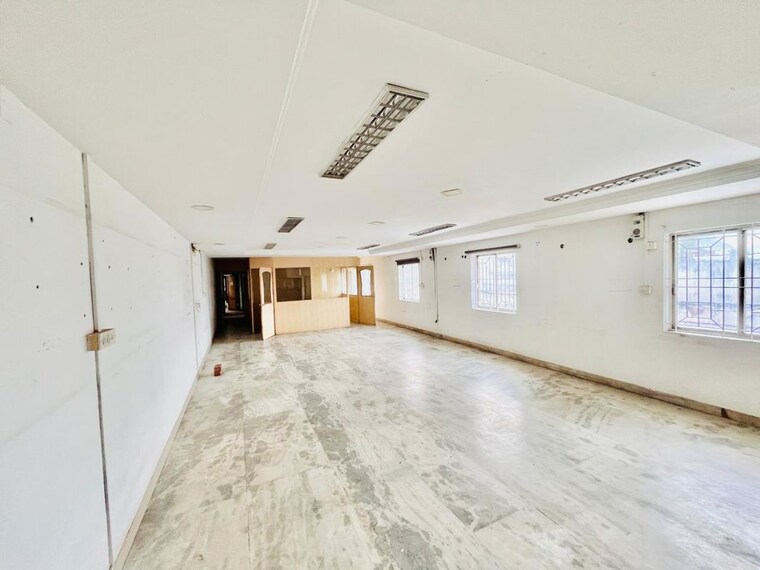 Room, rs puram Commercial Office Space 1600 Sq.Ft. In Rs Puram Coimbatore 10737539