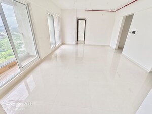 Room in 2.5 BHK Apartment at Ashar Arize, Kalwa – for Rent